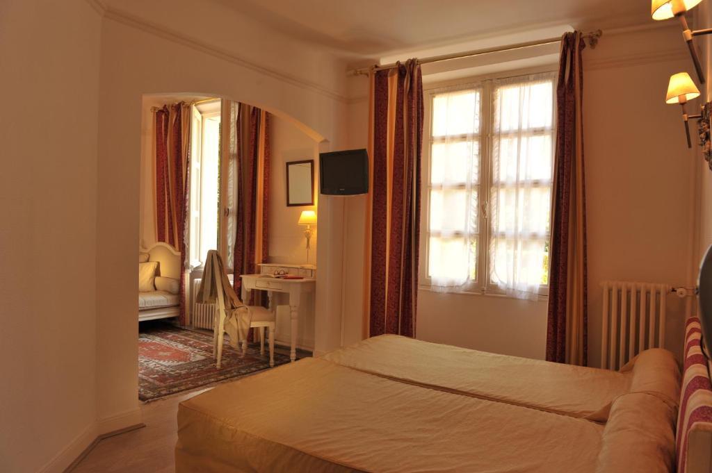 Logis L'Hermitage Buzancais ภายนอก รูปภาพ