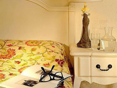 Logis L'Hermitage Buzancais ภายนอก รูปภาพ